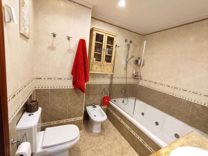 Image No.18-4 Bed Property for sale