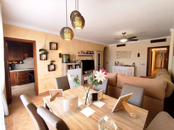 Image No.6-4 Bed Property for sale
