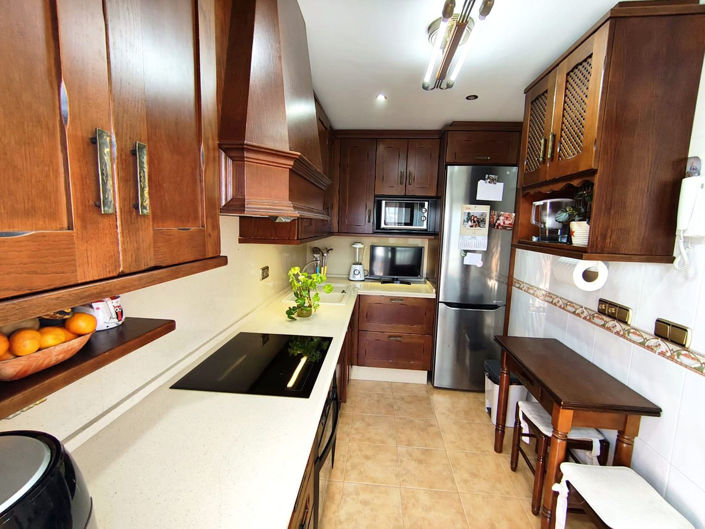 Image No.7-4 Bed Property for sale