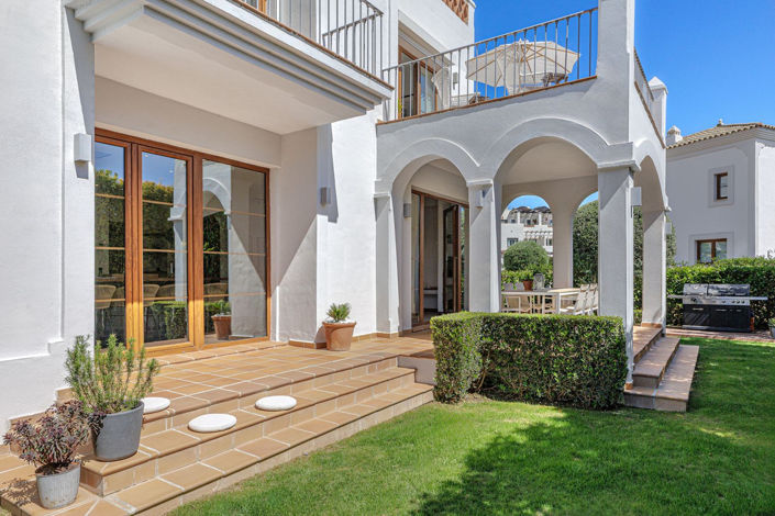 Image No.19-4 Bed Property for sale