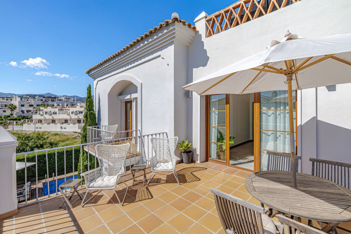 Image No.30-4 Bed Property for sale