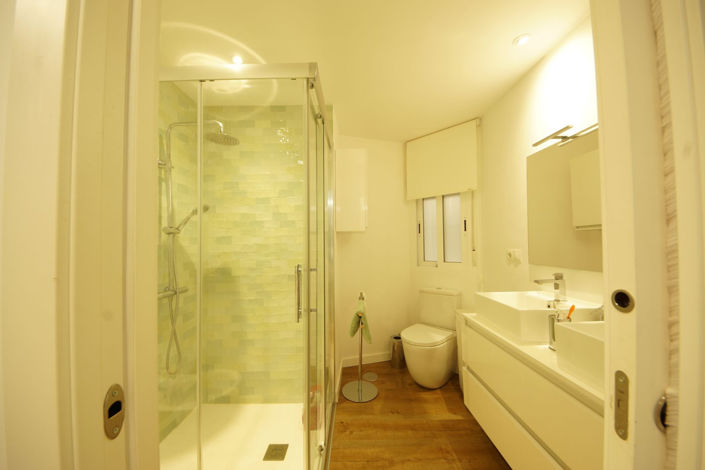 Image No.4-2 Bed Property for sale