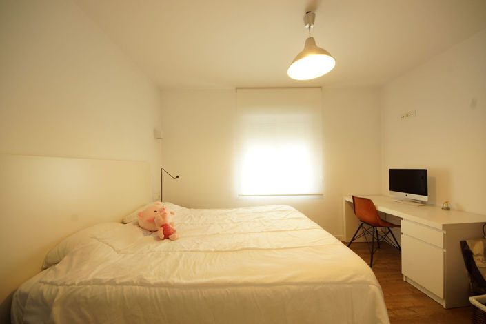 Image No.9-2 Bed Property for sale
