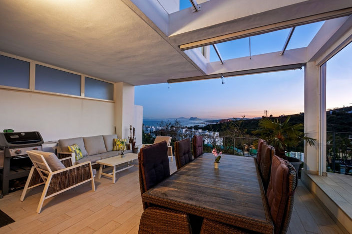Image No.42-3 Bed Property for sale