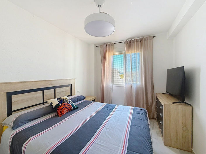 Image No.15-2 Bed Property for sale