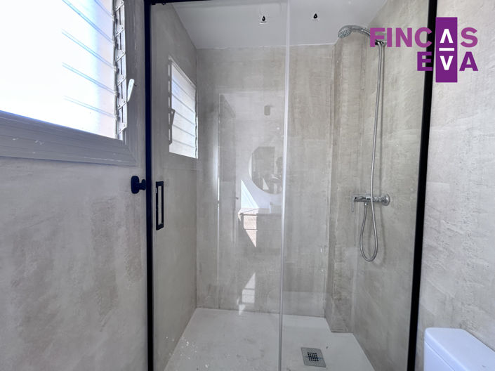 Image No.19-2 Bed Property for sale