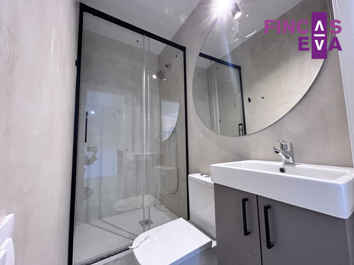 Image No.22-2 Bed Property for sale