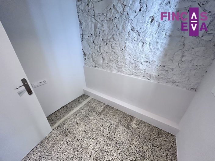 Image No.24-2 Bed Property for sale