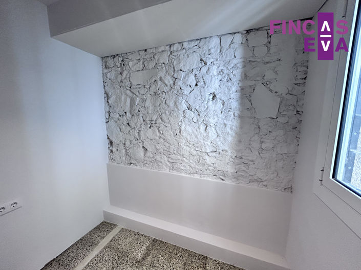 Image No.25-2 Bed Property for sale