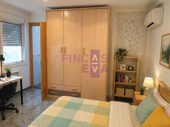 Image No.21-6 Bed Property for sale