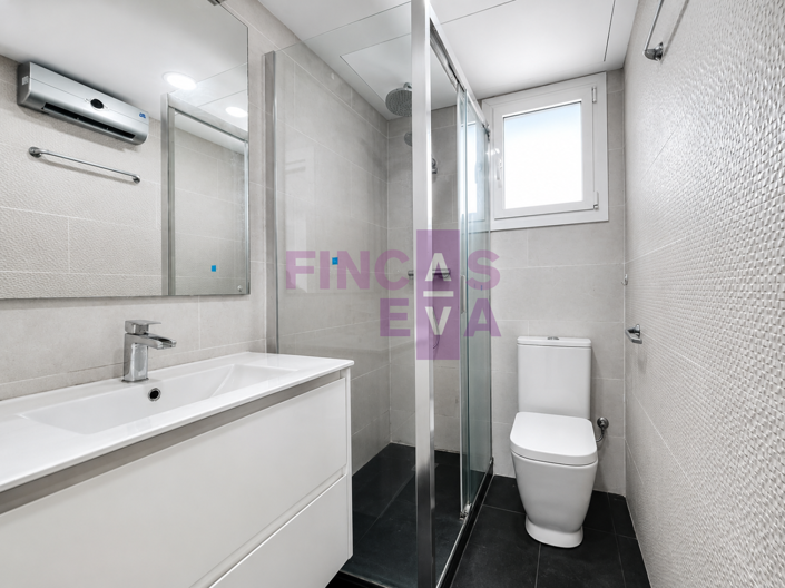 Image No.9-2 Bed Property for sale