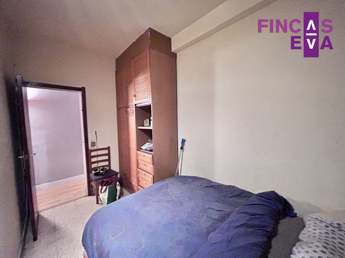 Image No.25-4 Bed Property for sale