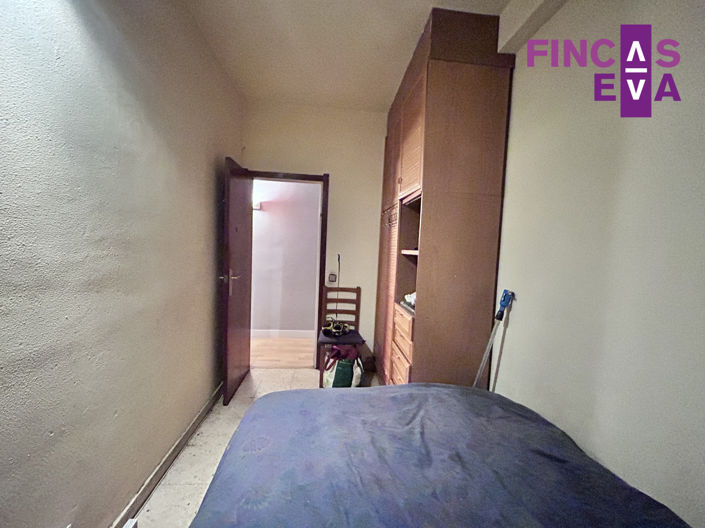 Image No.26-4 Bed Property for sale