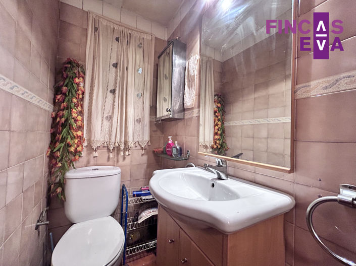 Image No.29-4 Bed Property for sale