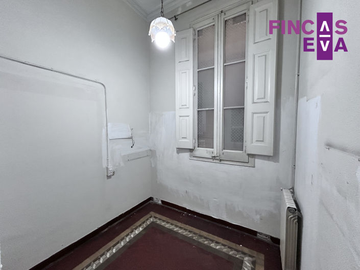 Image No.32-Propriété de 4 chambres à vendre à Barcelona