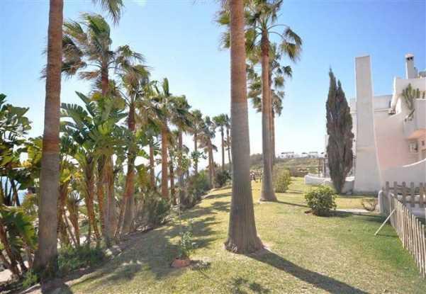 Image No.8-3 Bed House for sale