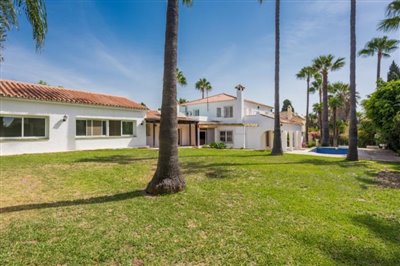 5 Bed Villa / Detached for sale