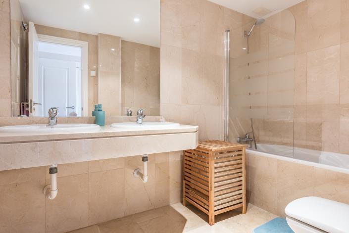 Image No.14-2 Bed Apartment for sale