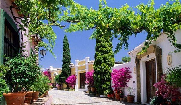Image No.1-3 Bed Townhouse for sale