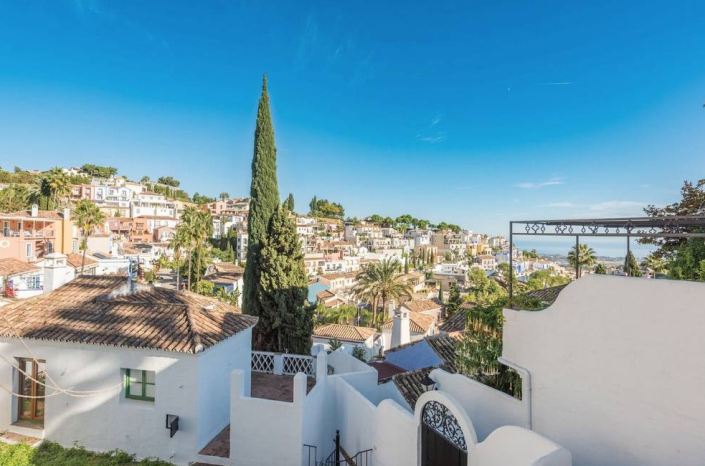 Image No.2-3 Bed Townhouse for sale