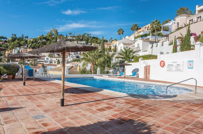 Image No.15-3 Bed Townhouse for sale