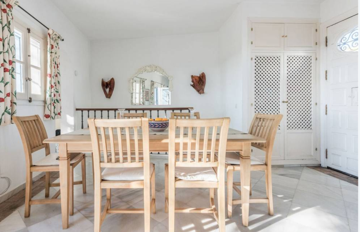 Image No.16-3 Bed Townhouse for sale