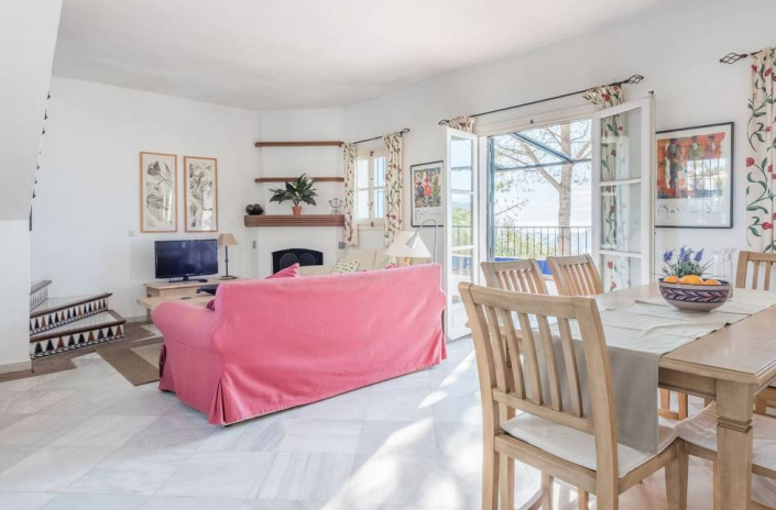 Image No.25-3 Bed Townhouse for sale