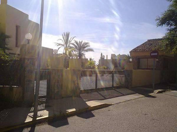 Image No.7-2 Bed Townhouse for sale