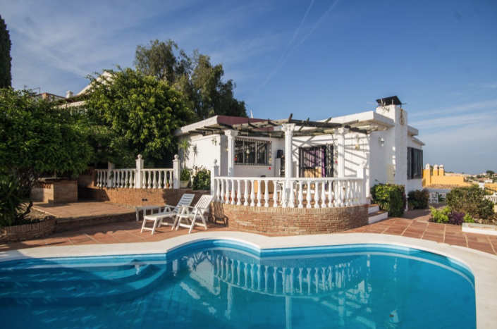 Image No.2-3 Bed Villa / Detached for sale