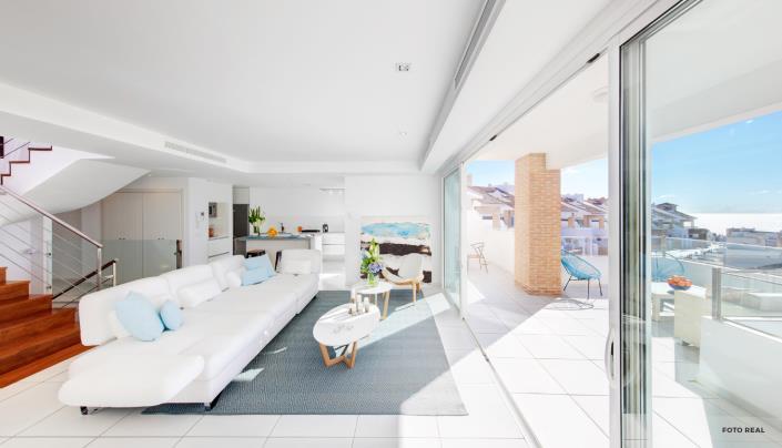 Image No.2-4 Bed Villa / Detached for sale