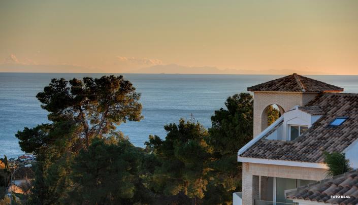 Image No.6-4 Bed Villa / Detached for sale