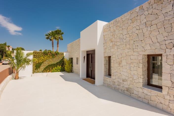 Image No.15-4 Bed Villa / Detached for sale