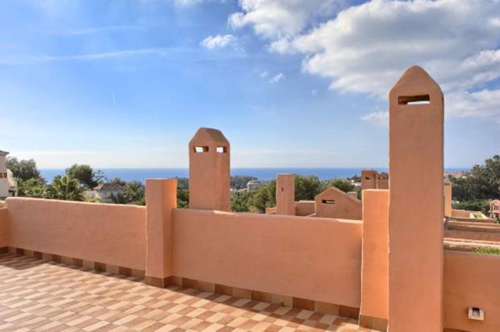 Image No.1-3 Bed Townhouse for sale