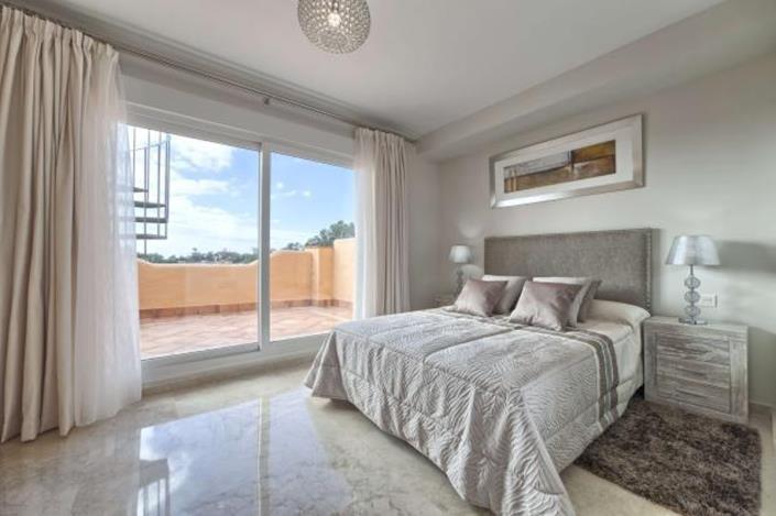 Image No.9-3 Bed Townhouse for sale