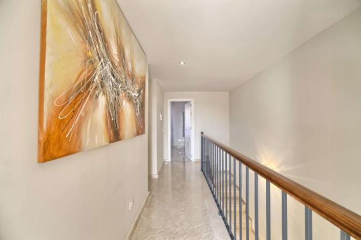 Image No.16-3 Bed Townhouse for sale