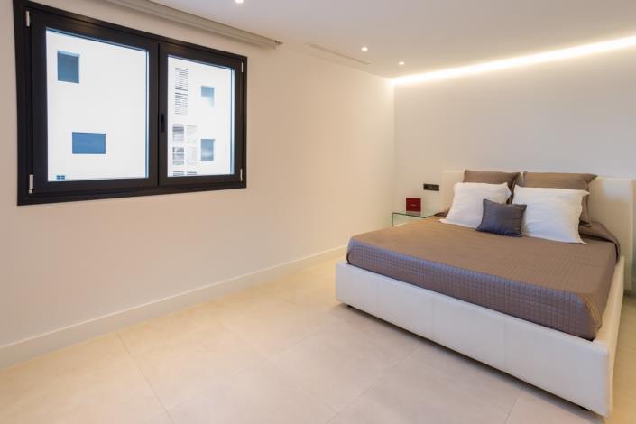 Image No.10-2 Bed Apartment for sale