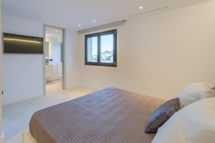 Image No.11-2 Bed Apartment for sale