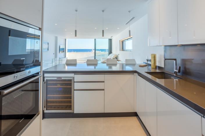 Image No.26-2 Bed Apartment for sale