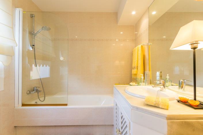 Image No.22-3 Bed Townhouse for sale