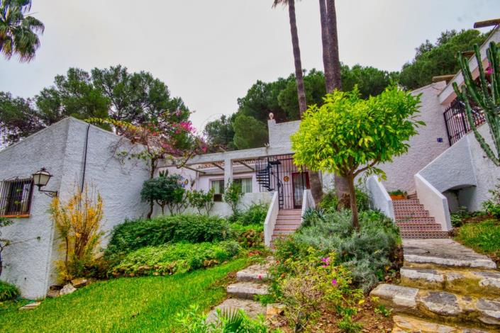 Image No.4-2 Bed Villa for sale