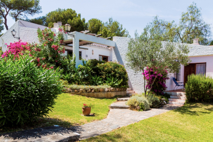 Image No.1-2 Bed Villa for sale