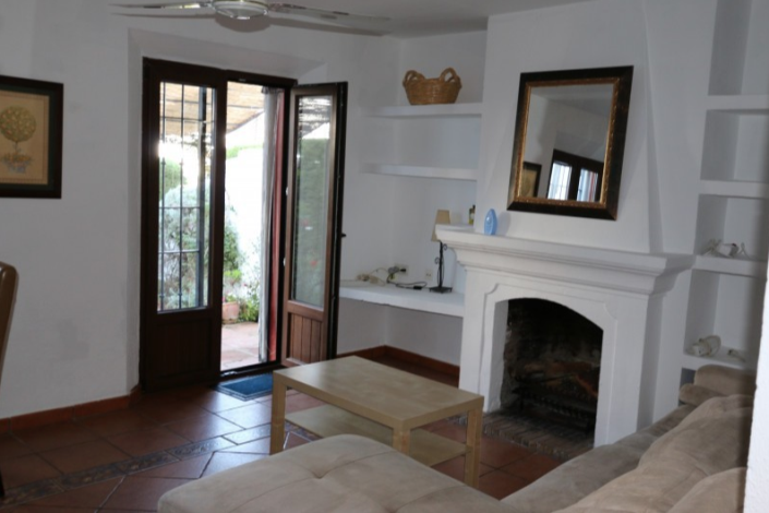 Image No.6-2 Bed Townhouse for sale