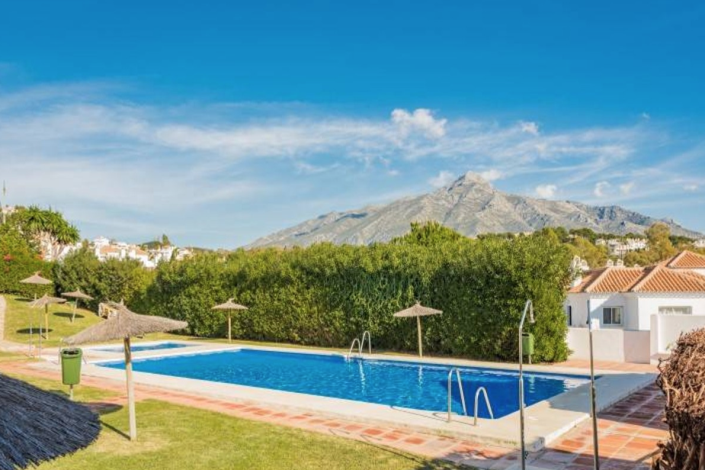 Image No.12-2 Bed Townhouse for sale