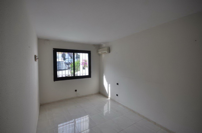 Image No.7-5 Bed Townhouse for sale