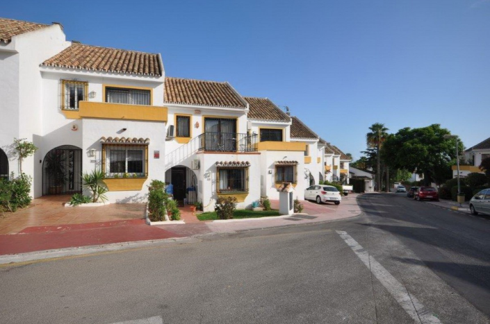 Image No.11-5 Bed Townhouse for sale