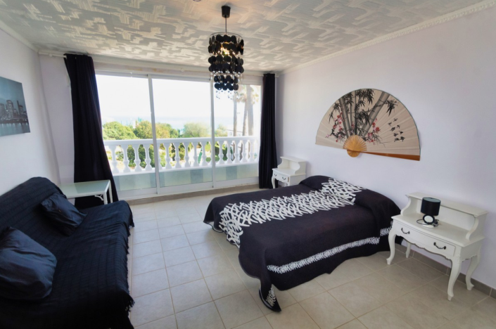 Image No.6-2 Bed Townhouse for sale