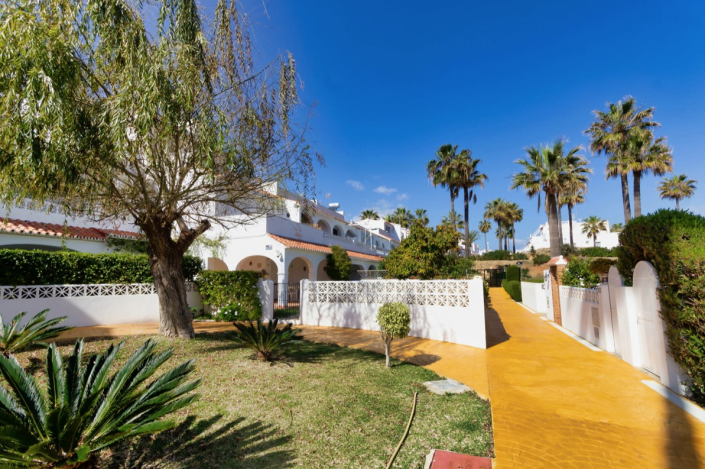 Image No.11-2 Bed Townhouse for sale