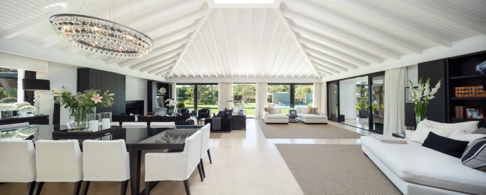 Image No.2-9 Bed Villa / Detached for sale