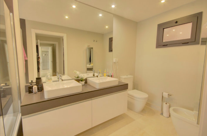 Image No.7-Appartement de 2 chambres à vendre à Estepona