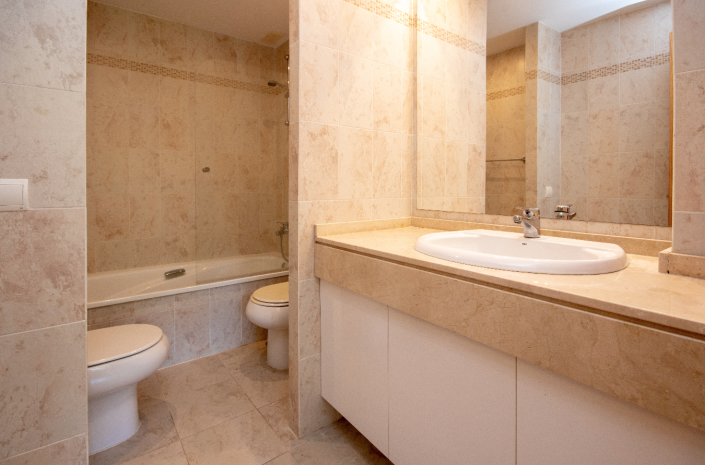 Image No.13-2 Bed Apartment for sale